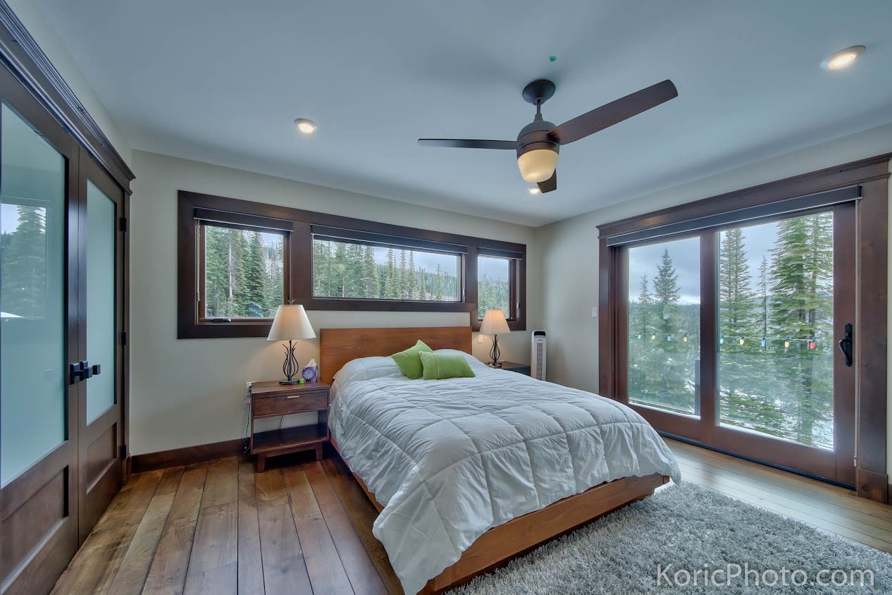Bridge Gate-48 master-bedroom-in-timber-frame-house
